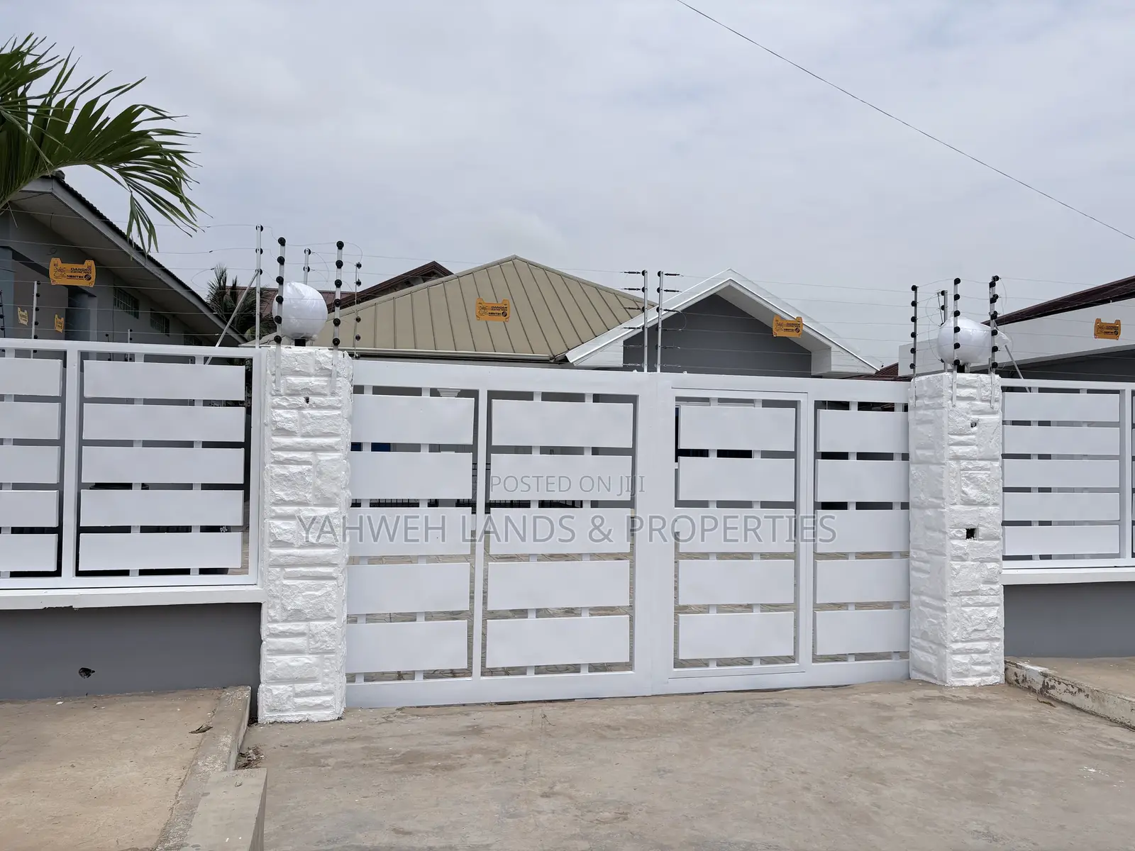 3bdrm House in 18 Dstv, Spintex for rent in Spintex