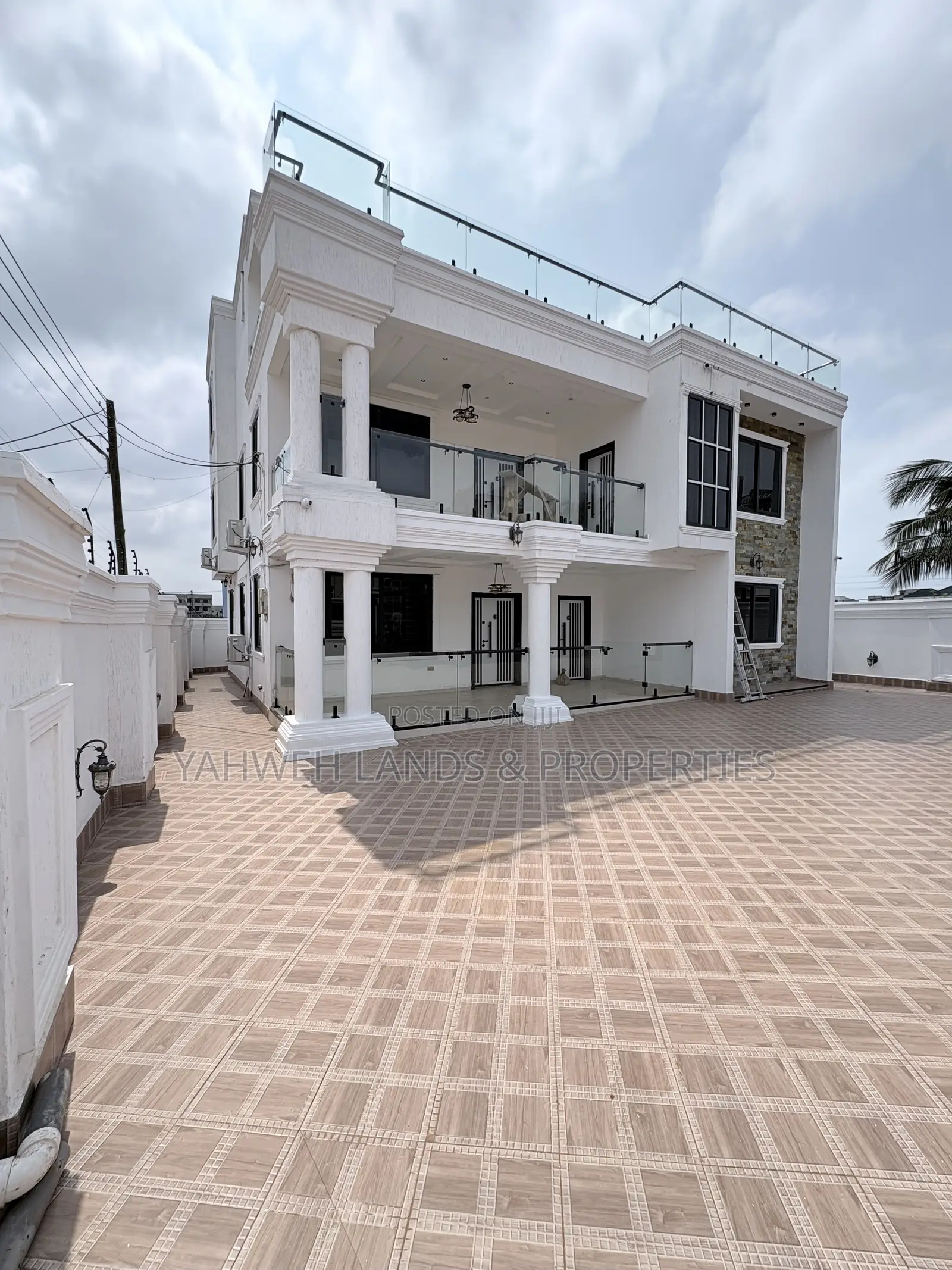 Furnished 6bdrm Duplex in Shalom Sport, Spintex for rent in Spintex