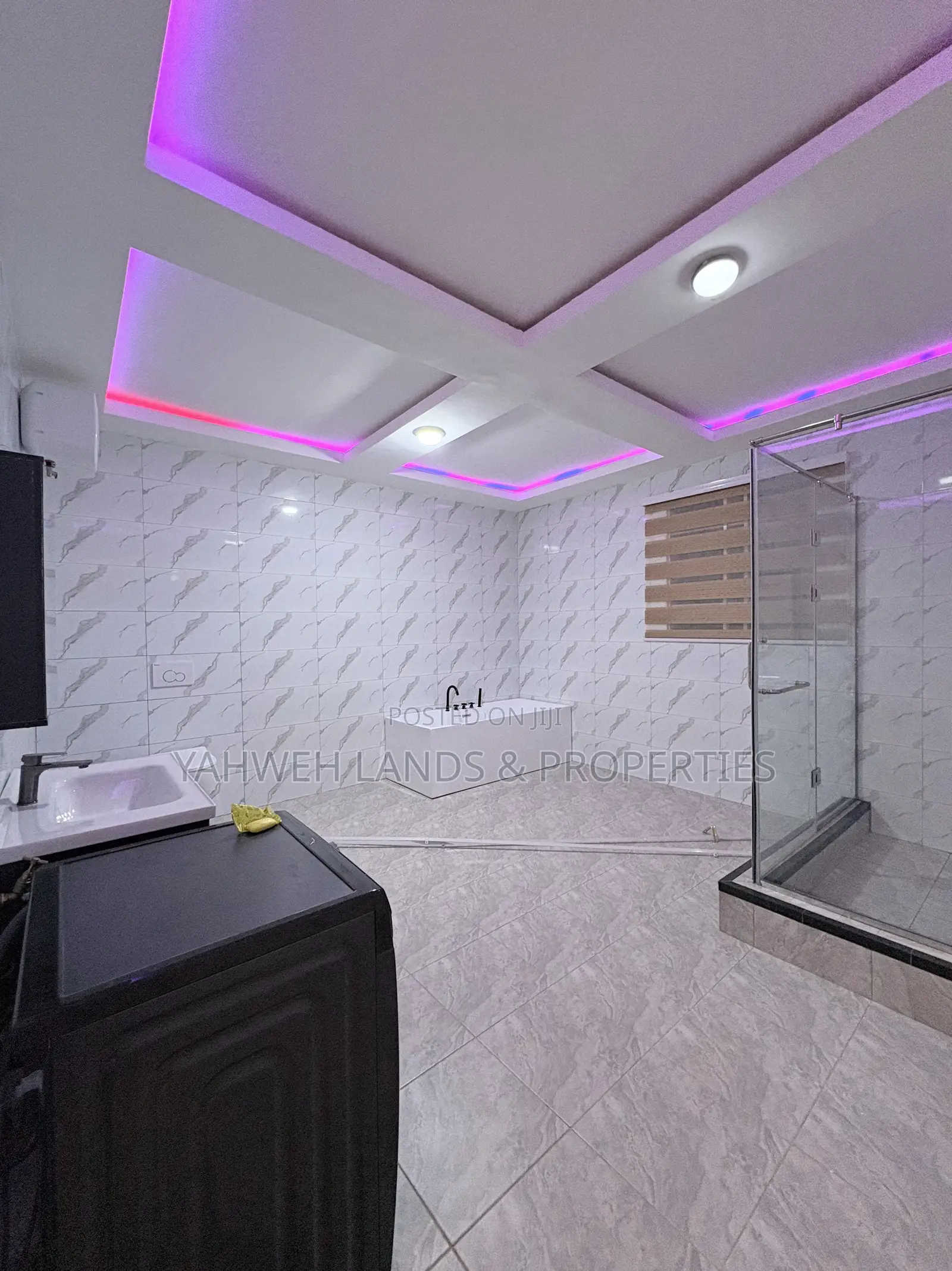 Furnished 6bdrm Duplex in Shalom Sport, Spintex for rent in Spintex