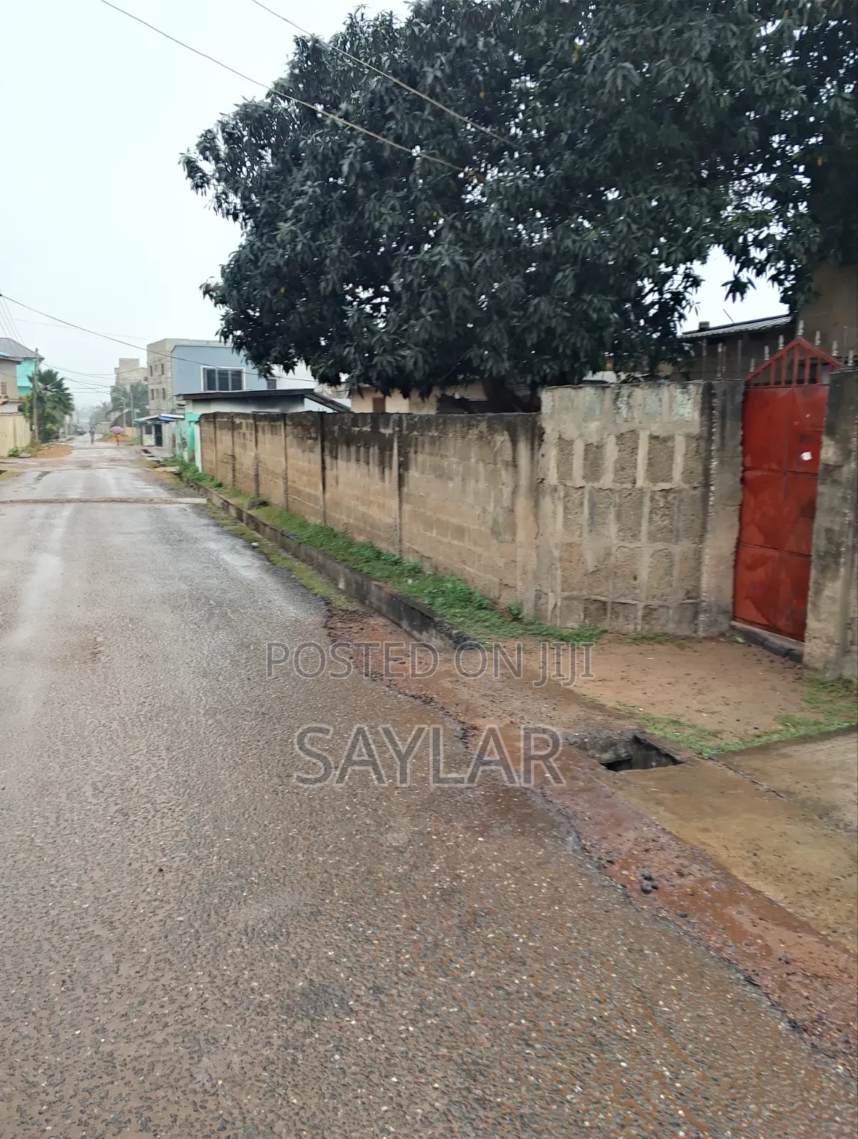 Special Land for Sale 50/110 Size T d.c Documents Klagon in Sakumono