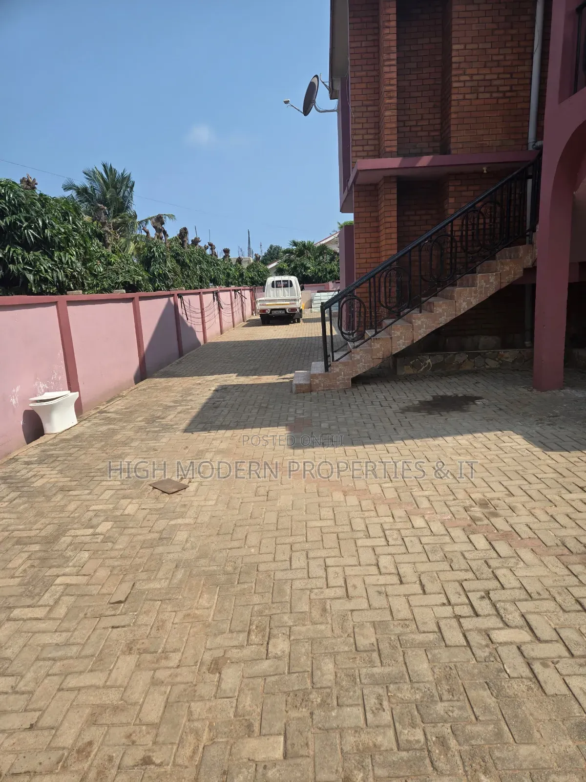 3bdrm Apartment in Malik, Accra Metropolitan for rent in Accra Metropolitan