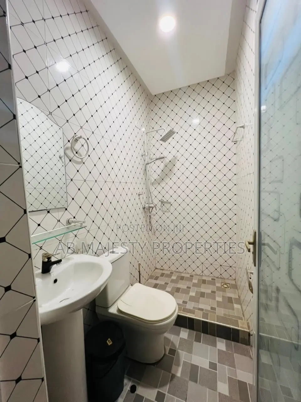 Furnished 2bdrm House in Ab Majesty, Baatsona Total for rent in Baatsona Total