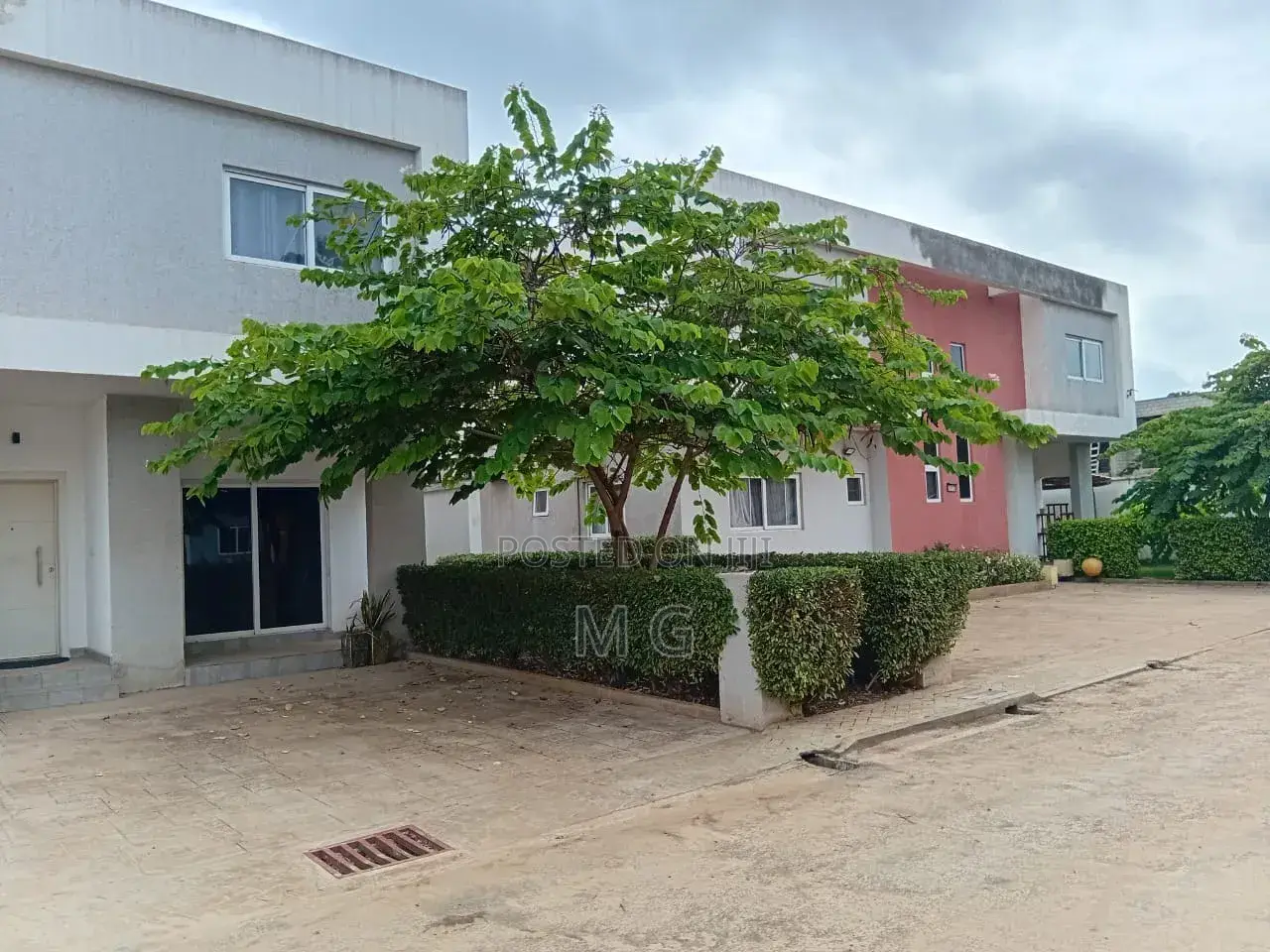 2bdrm Apartment in Greens Estate, Community 25 for rent in Community 25