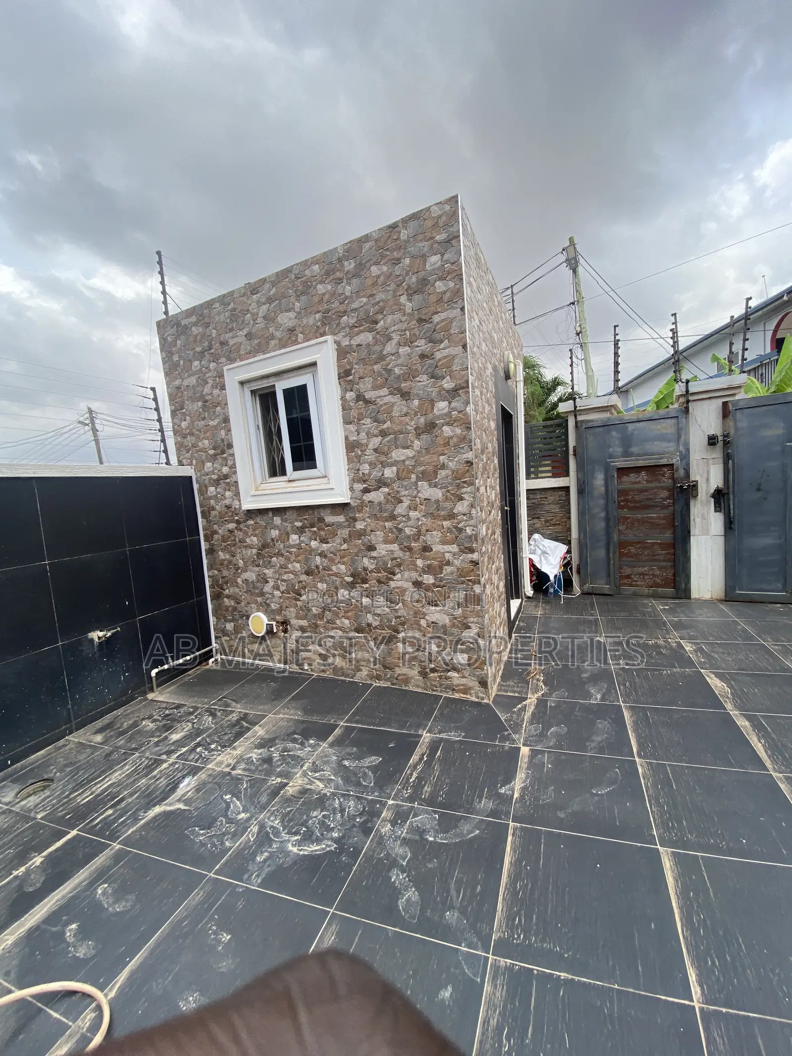 5bdrm House in Ab Majesty, Spintex for rent in Spintex