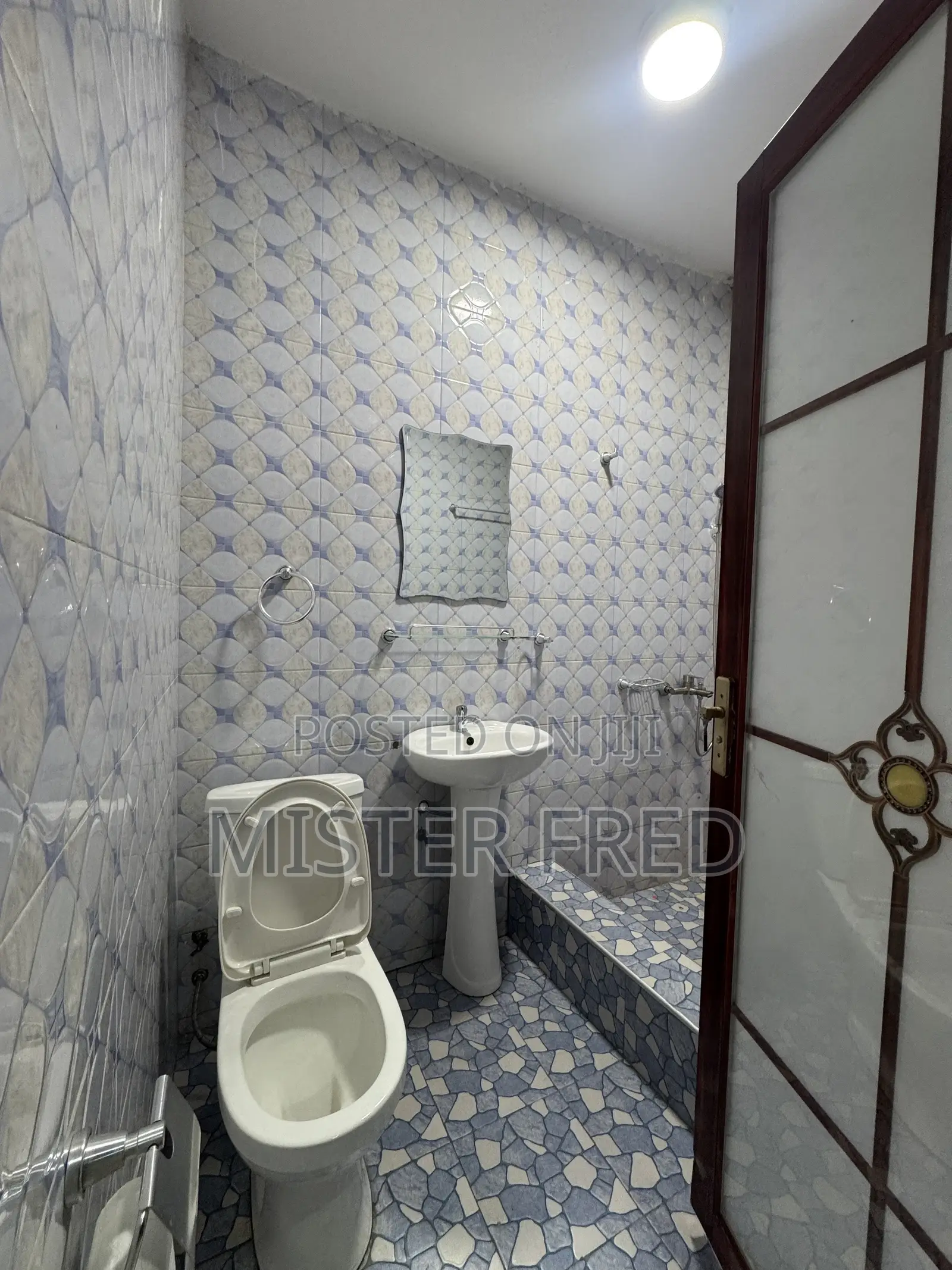 2bdrm Apartment in Whitecross, Weija for rent in Weija