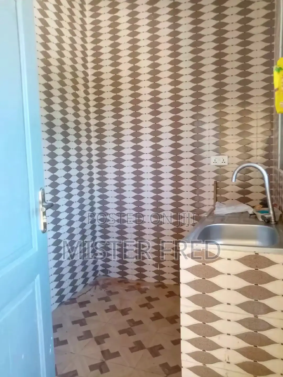 1bdrm Apartment in Adanseman New, Weija for rent in Weija