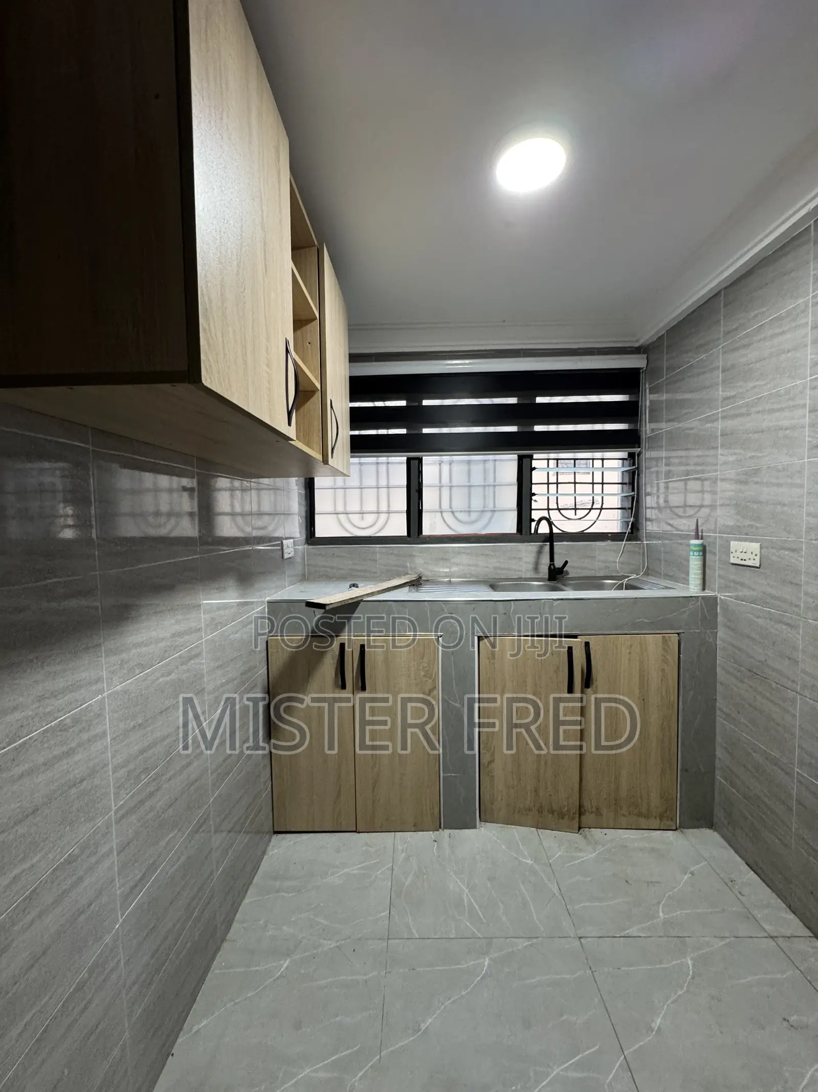 2bdrm Apartment in Old Barrier Crown, Weija for rent in Weija