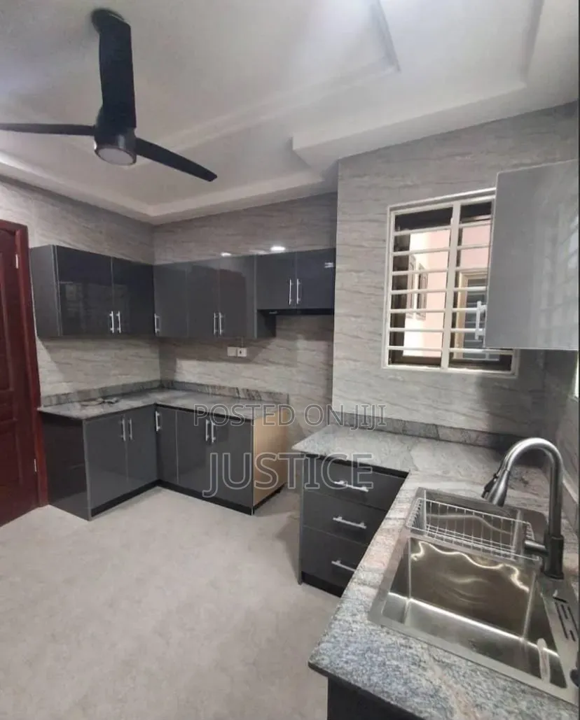 3bdrm House in Adenta Frafraha for rent in Frafraha