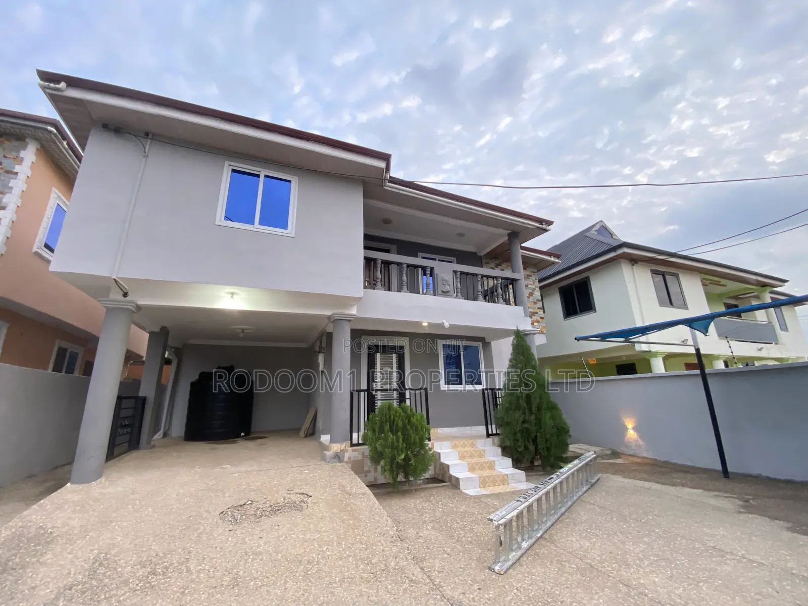 5bdrm House in Amasaman Stadium for rent in Amasaman