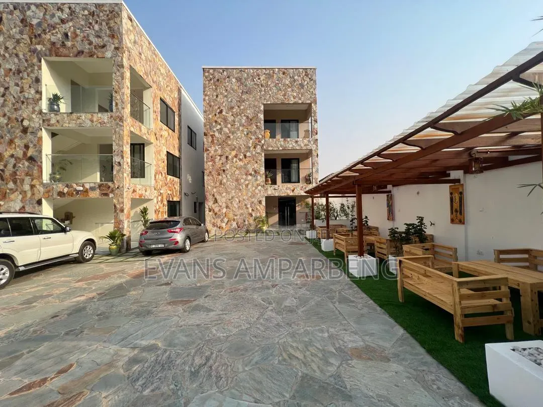 Furnished 16bdrm Apartment in Aburi for sale in Aburi