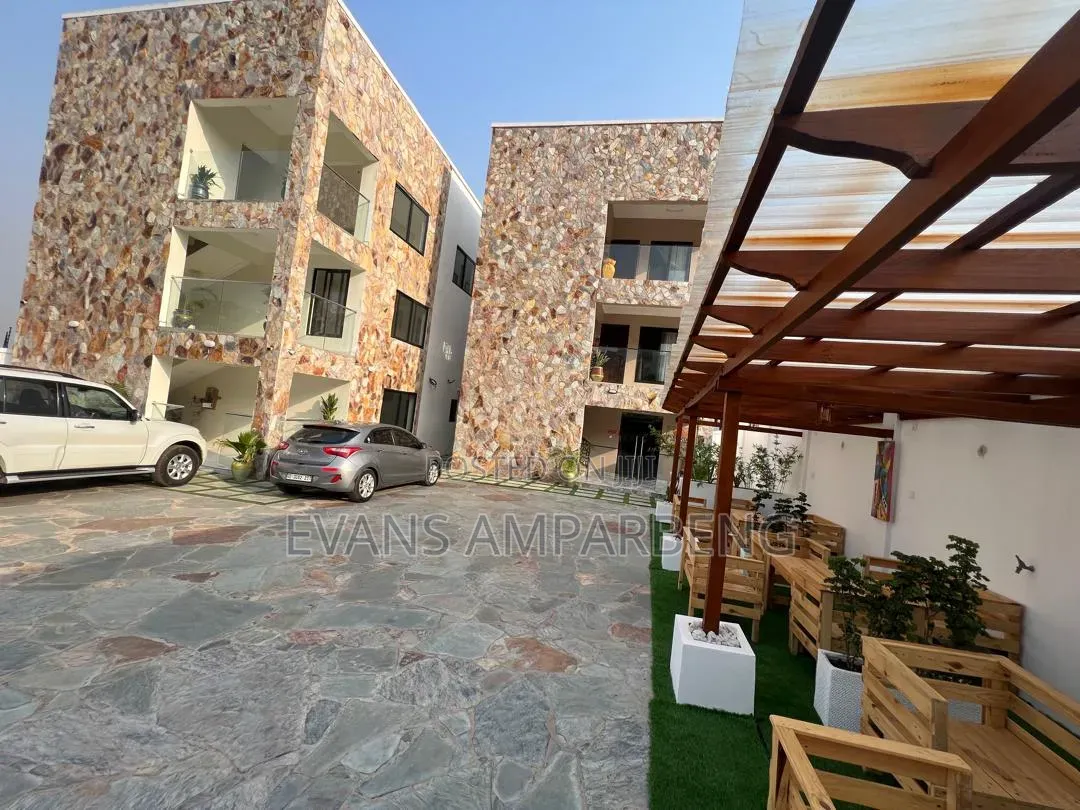Furnished 16bdrm Apartment in Aburi for sale in Aburi