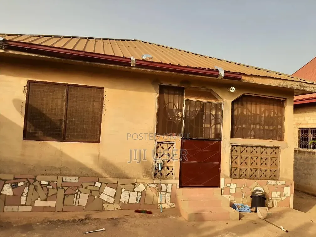 4bdrm House in Upper Denkyira East for sale in Upper Denkyira East