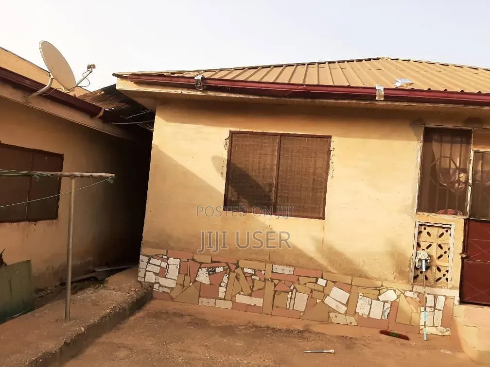 4bdrm House in Upper Denkyira East for sale in Upper Denkyira East