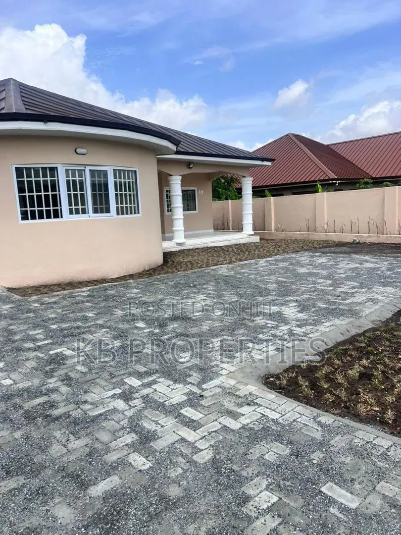 3bdrm House in Kb Properties, New Legon for sale in New Legon