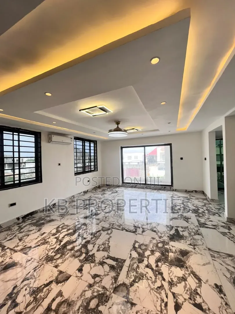 4bdrm House in Kb Properties, American House for sale in American House