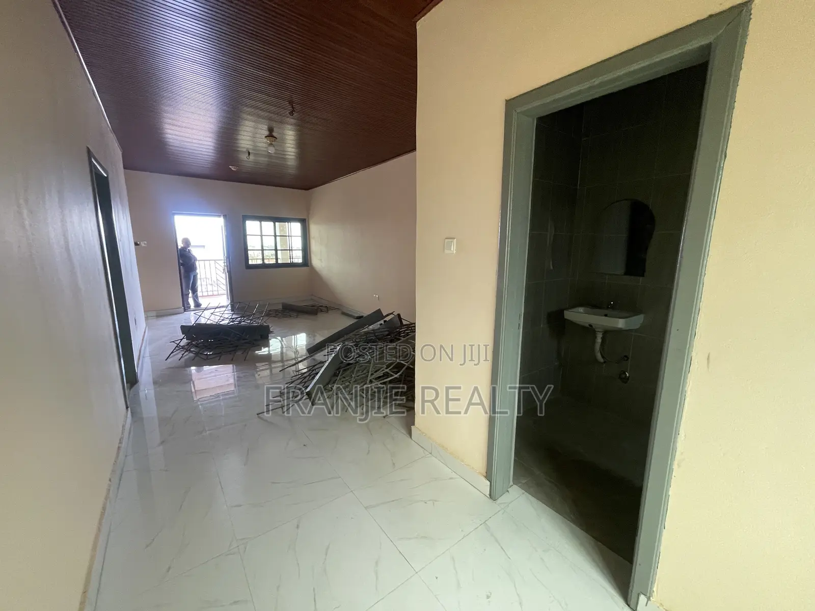 Double Shop for Office Space for Rent at Kasoa. in Kasoa