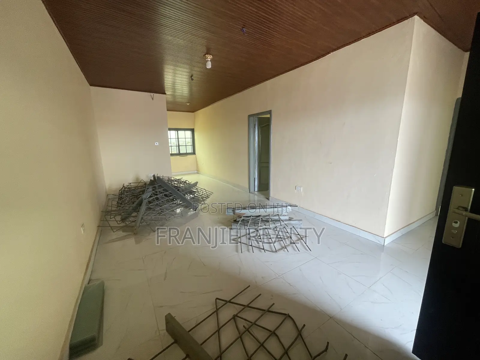 Double Shop for Office Space for Rent at Kasoa. in Kasoa