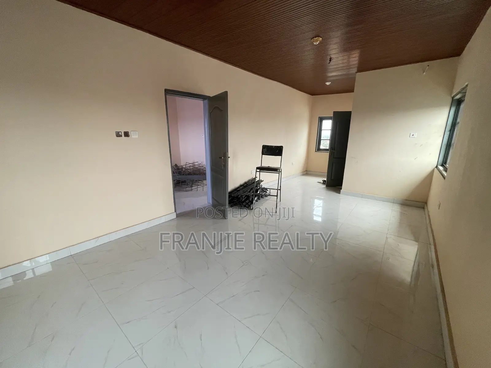 Double Shop for Office Space for Rent at Kasoa. in Kasoa