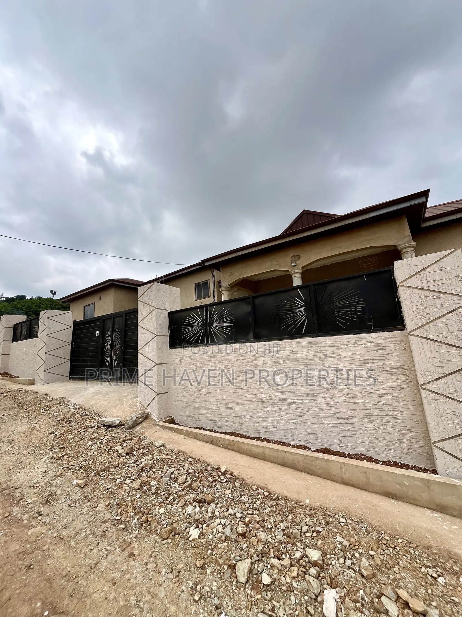 2bdrm Apartment in Acp, Kwabenya for rent in Kwabenya