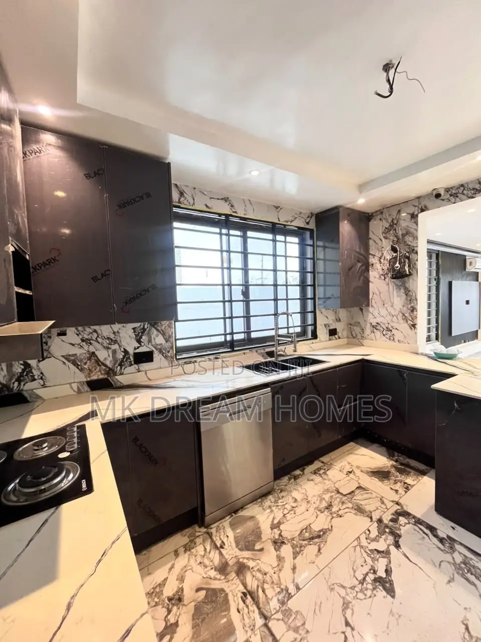4bdrm House in Lake Side Estate for sale in Lake Side Estate