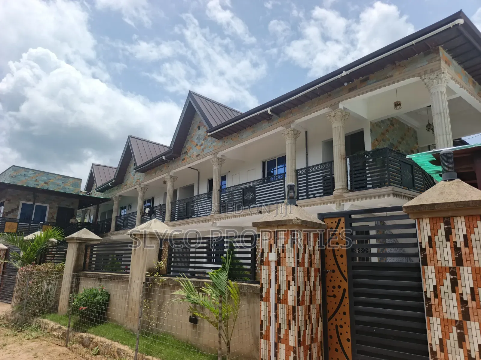 2bdrm Block of Flats in Koforidua Pipeline, New-Juaben Municipal in New-Juaben Municipal