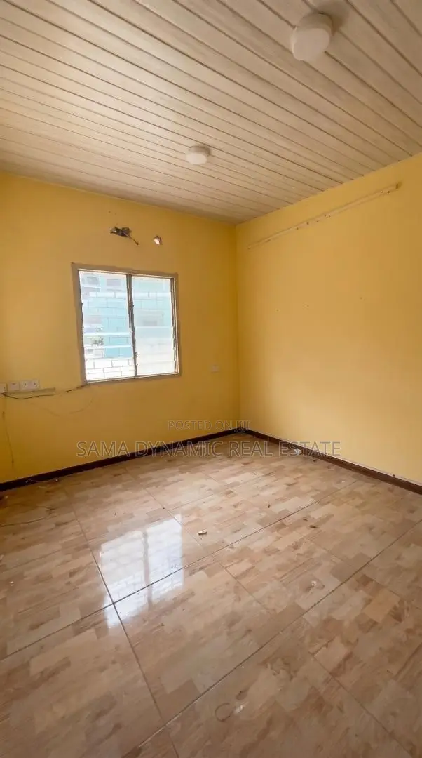 12bdrm House in Cantonment, Cantonments for rent in Cantonments