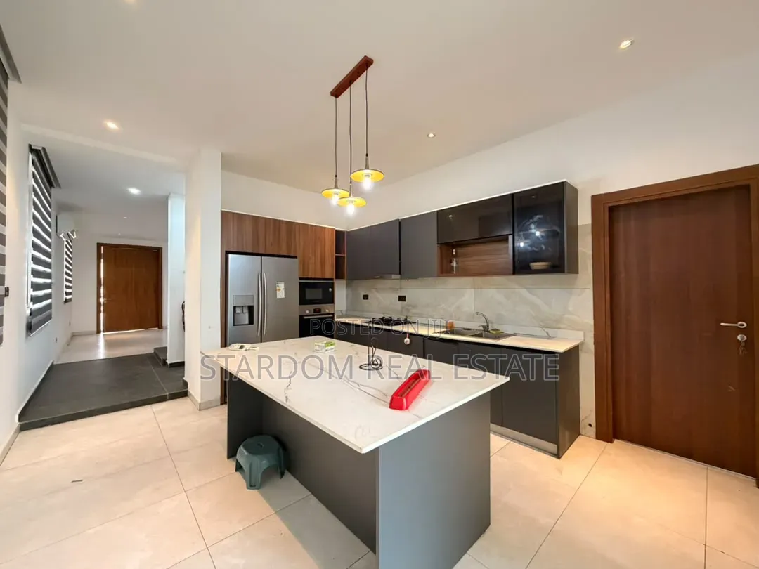 3bdrm Duplex in Ashaley Botwe, Nmai-Dzorn for rent in Nmai-Dzorn
