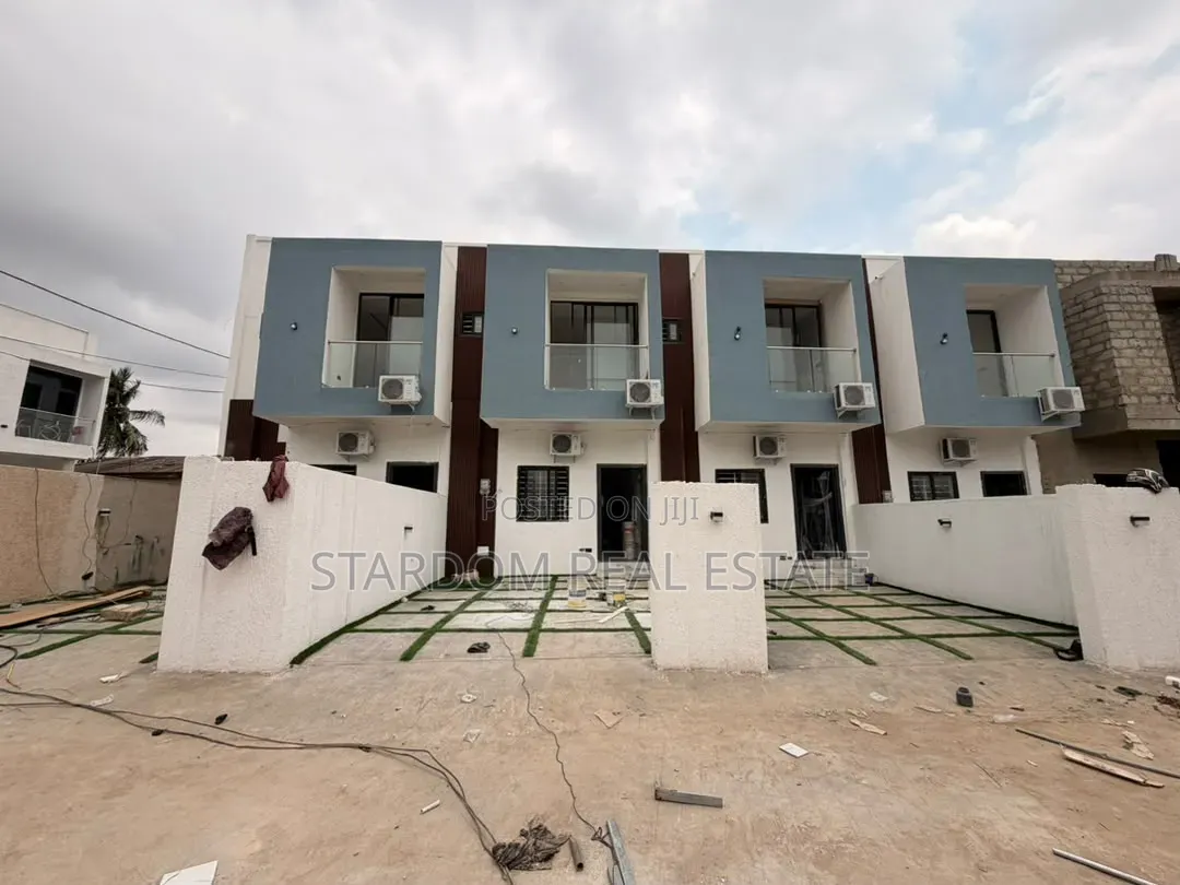 2bdrm Townhouse/Terrace in Ashaley Botwe, Nmai-Dzorn for sale in Nmai-Dzorn