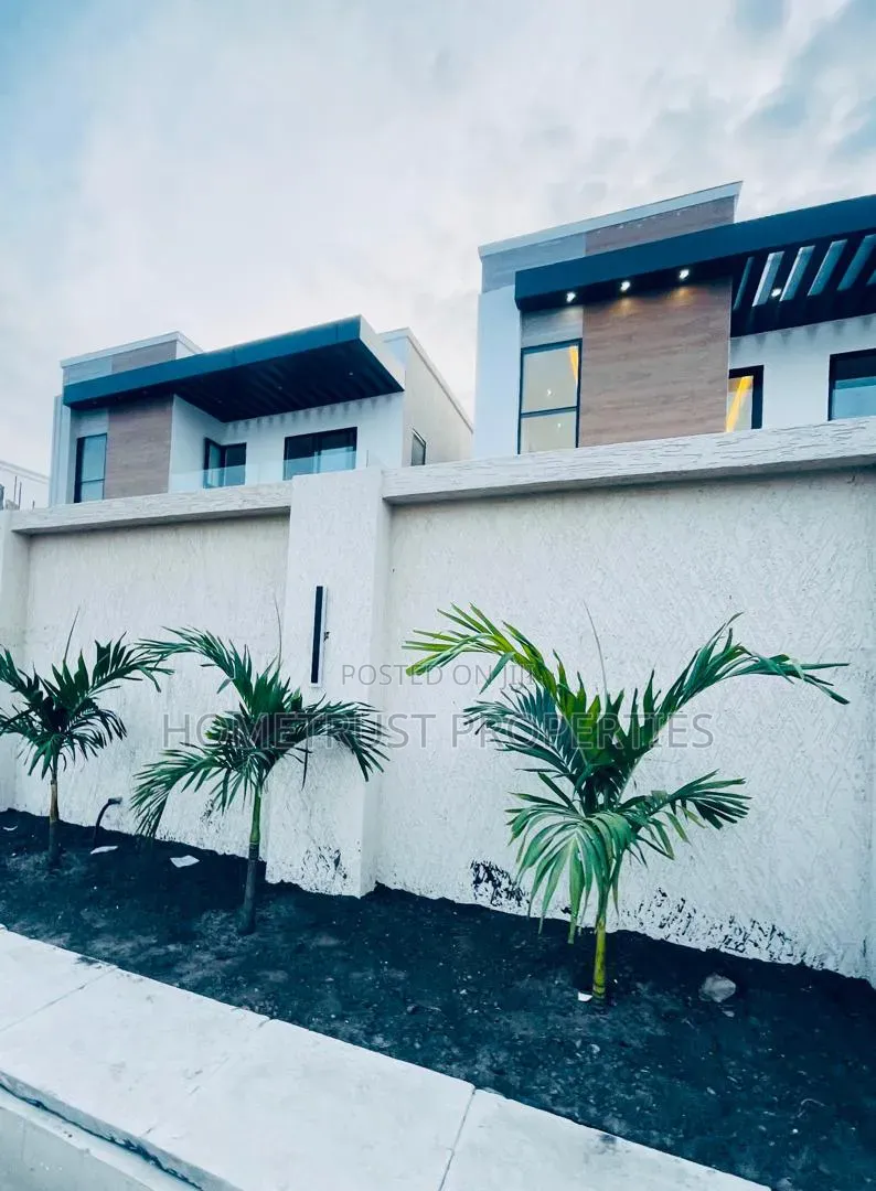 4bdrm Duplex in East Legon, Otano for sale in Otano
