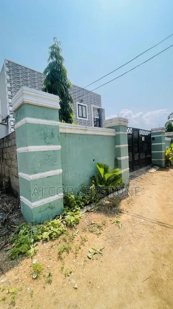 6bdrm House in Manhean for sale in Manhean