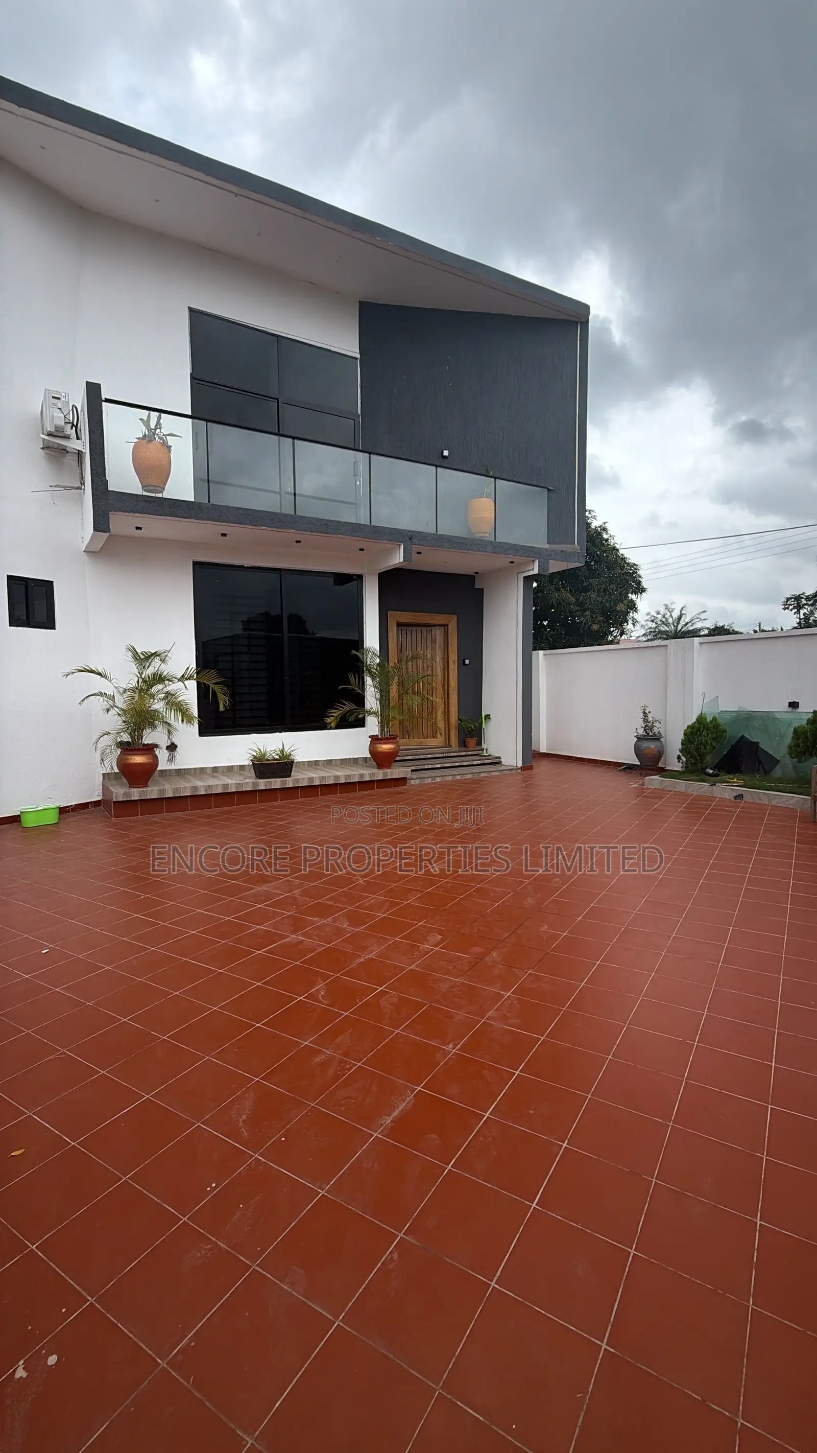 Furnished 4bdrm Duplex in , Ho Municipal for sale in Ho Municipal