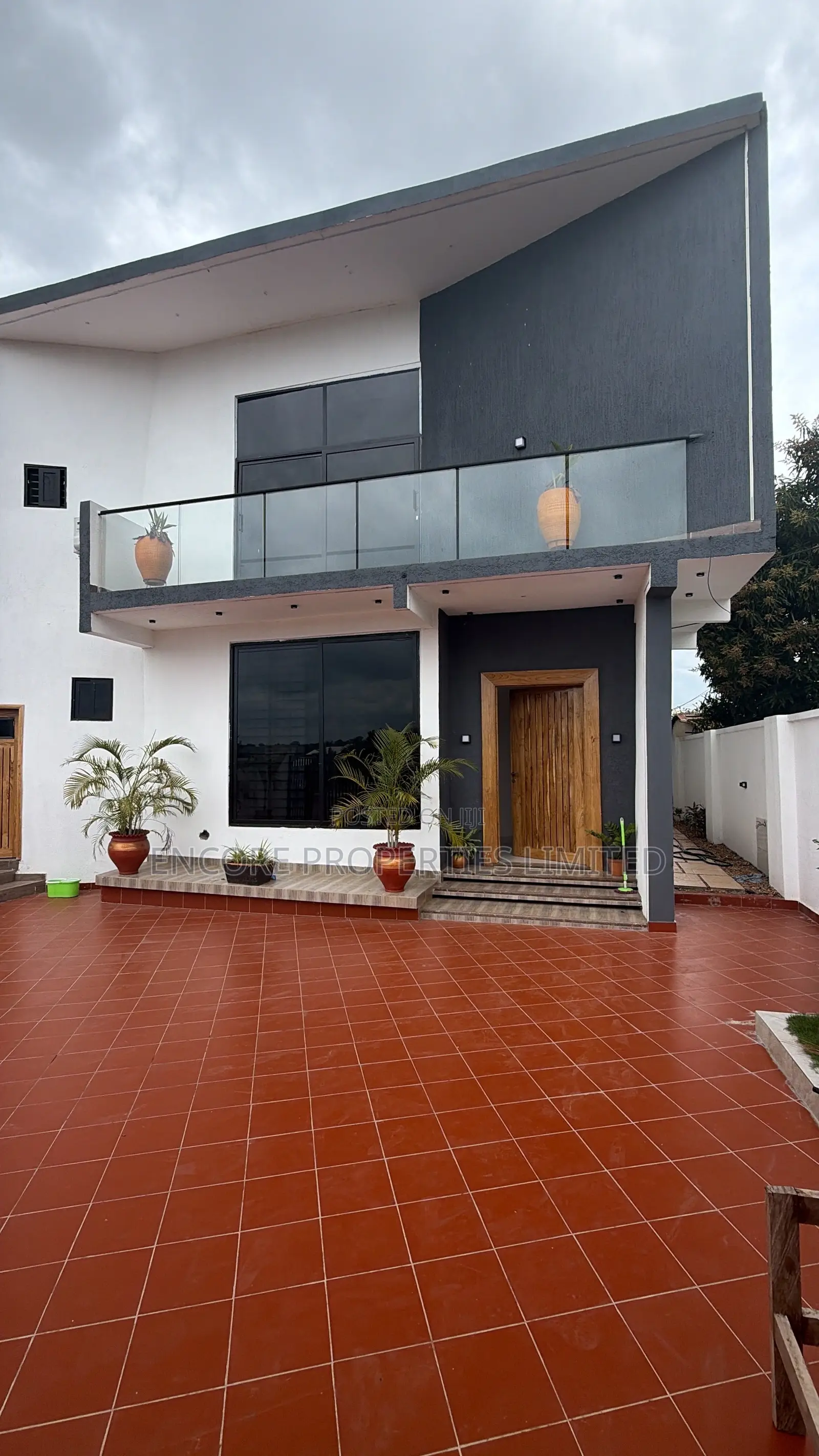 Furnished 4bdrm Duplex in , Ho Municipal for sale in Ho Municipal