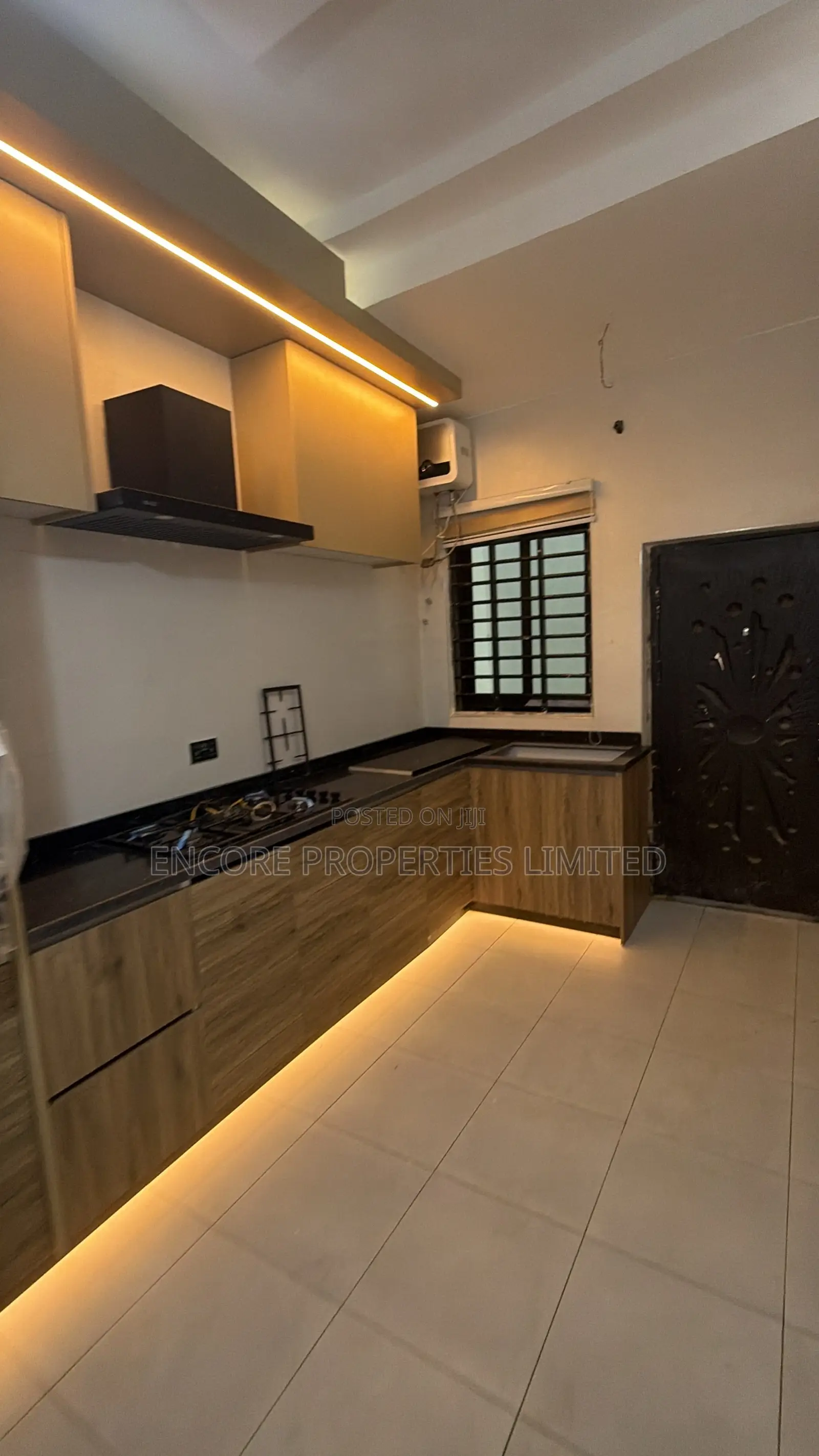 Furnished 4bdrm Duplex in , Ho Municipal for sale in Ho Municipal