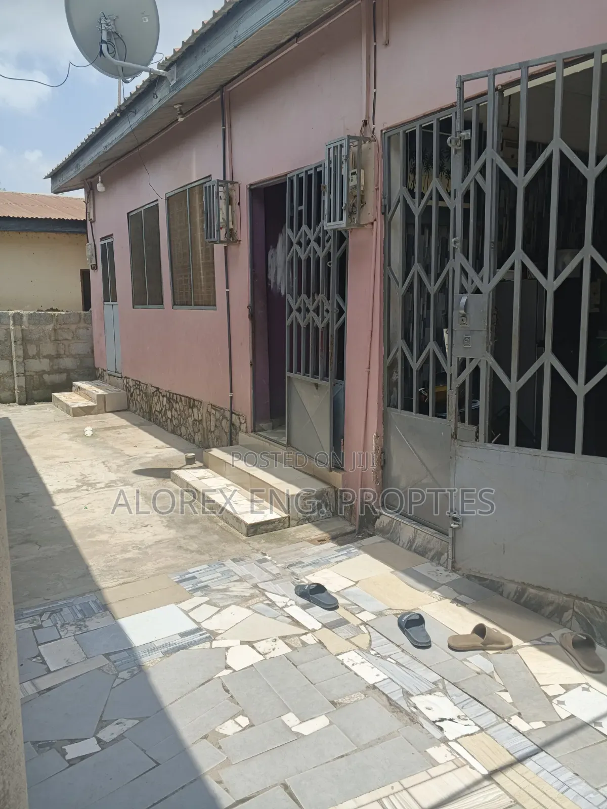 1bdrm Apartment in Oyarifa,Teiman, Ghana Flag for rent in Ghana Flag