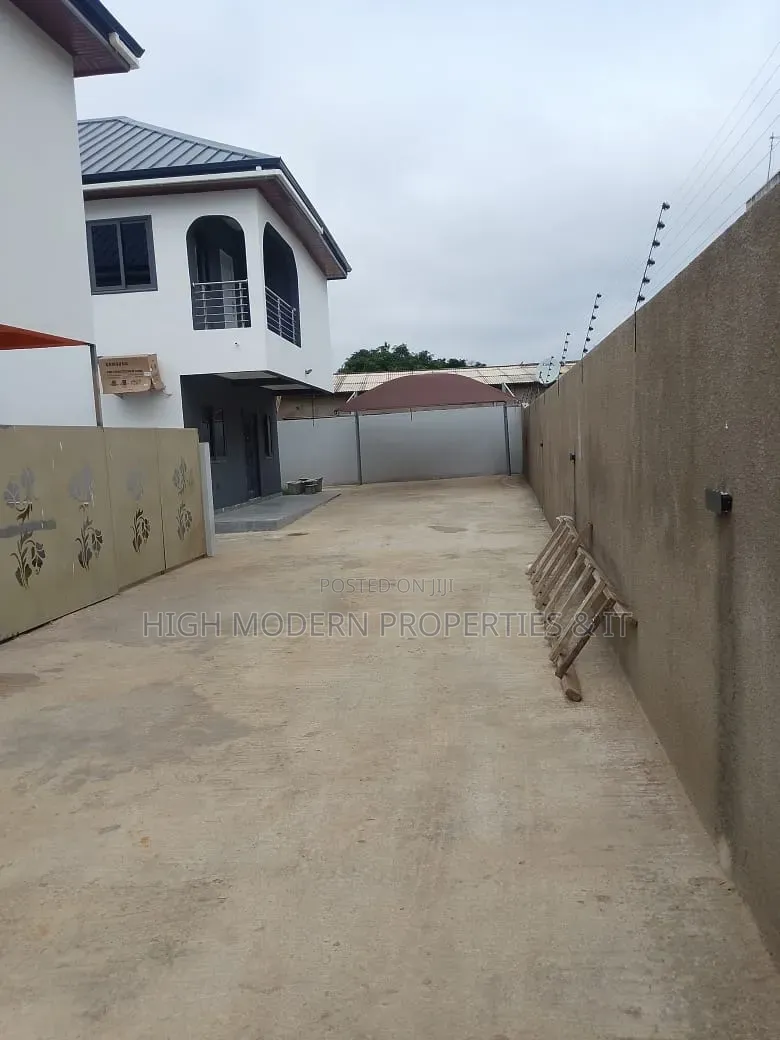 4bdrm House in Teshie Ultimate, Accra Metropolitan for sale in Accra Metropolitan