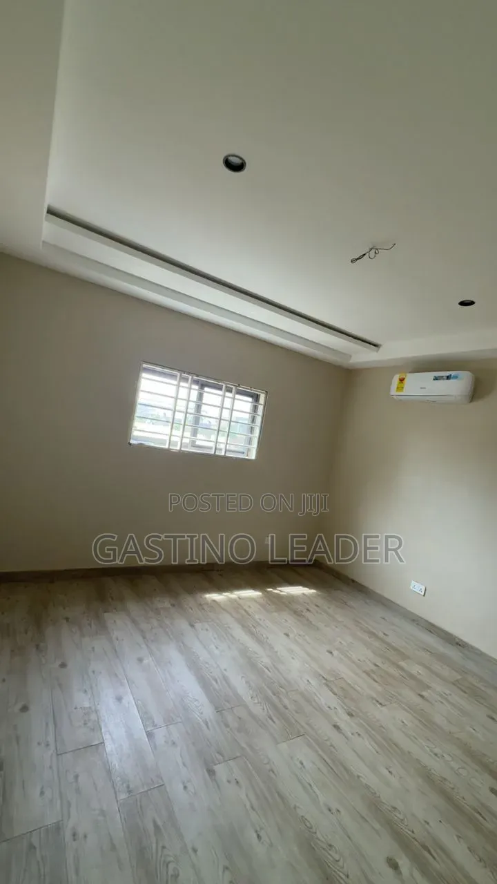 5bdrm House in Ashongman Estate, Police Station for sale in Police Station