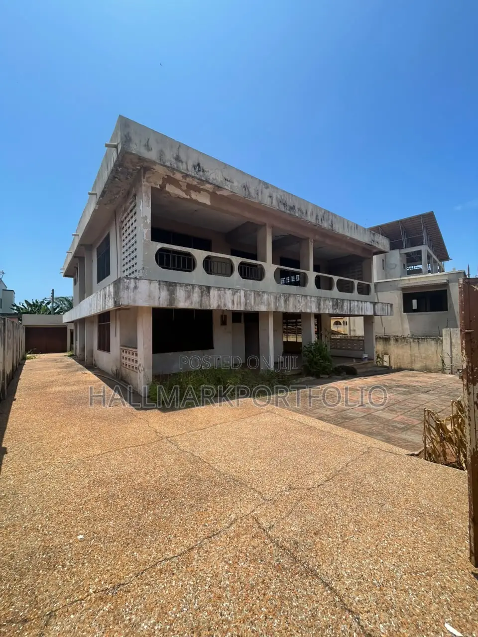 Prime Freehold Land for Sale at Labone in Labone