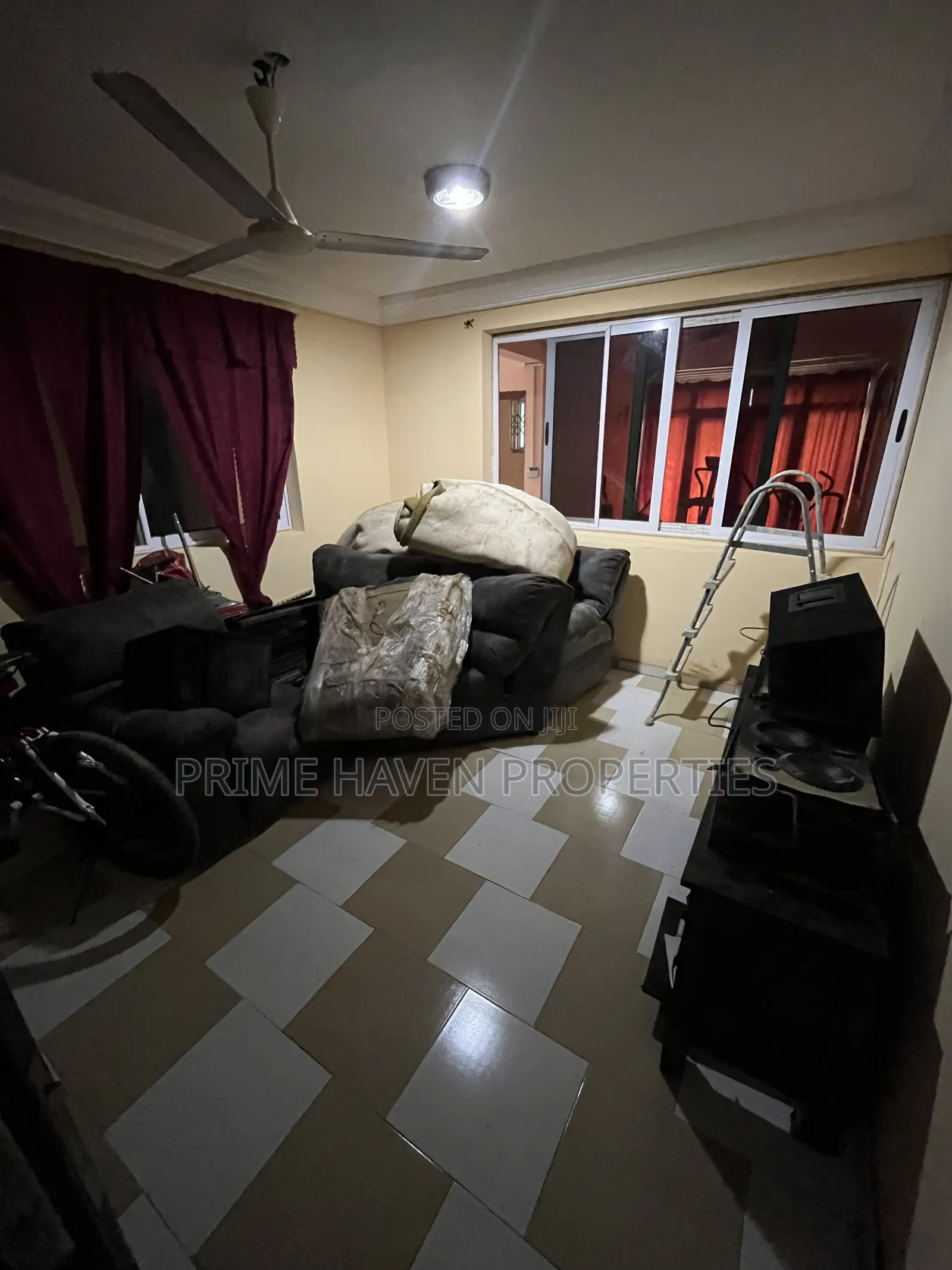 Furnished 10bdrm House in Agbogba for sale in Agbogba
