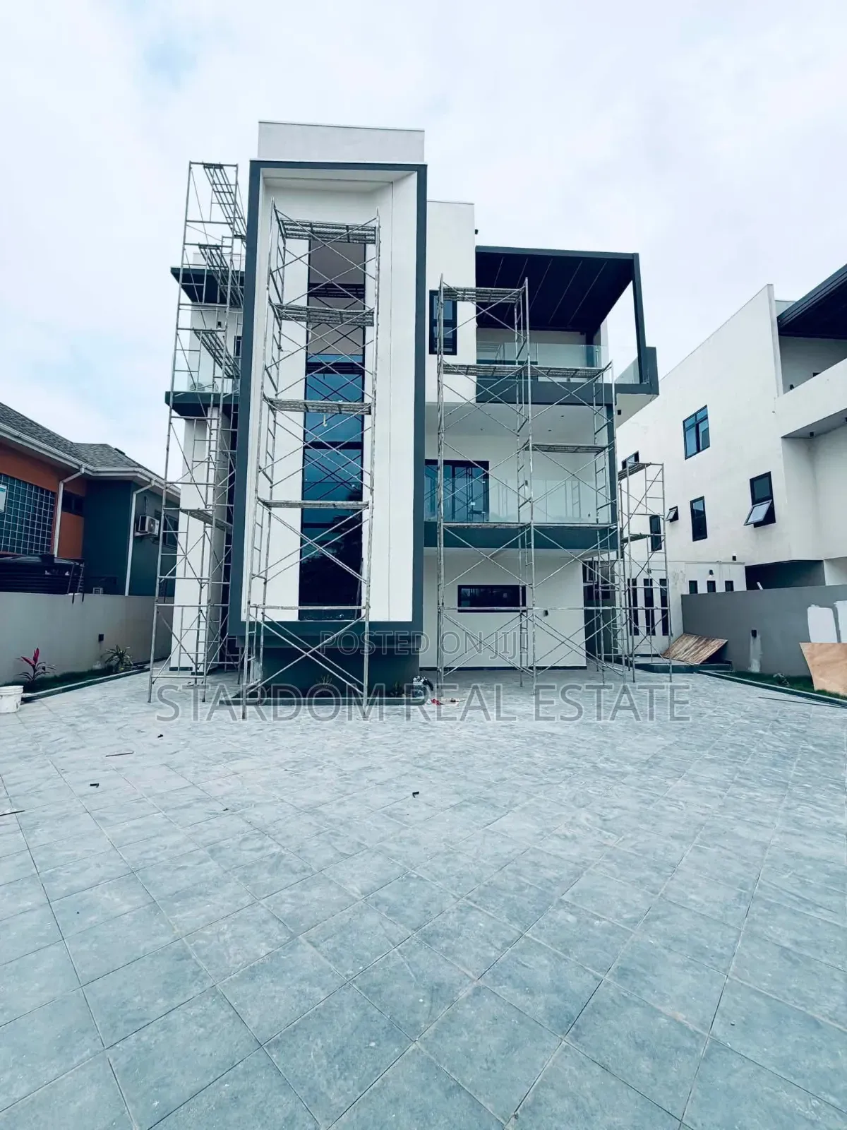 4bdrm Duplex in East Legon, Ability for sale in Ability