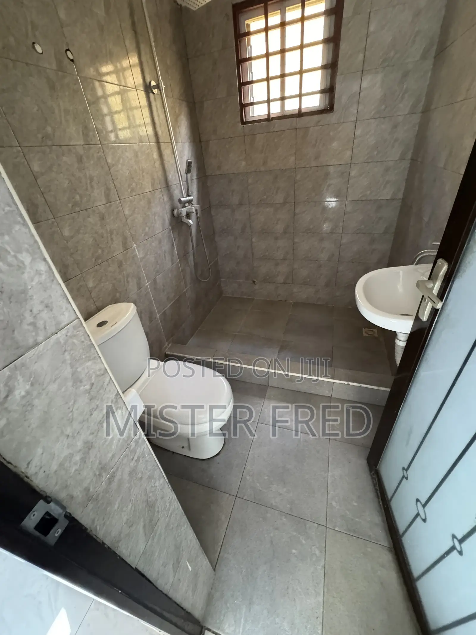 1bdrm Apartment in Scc, Weija for rent in Weija
