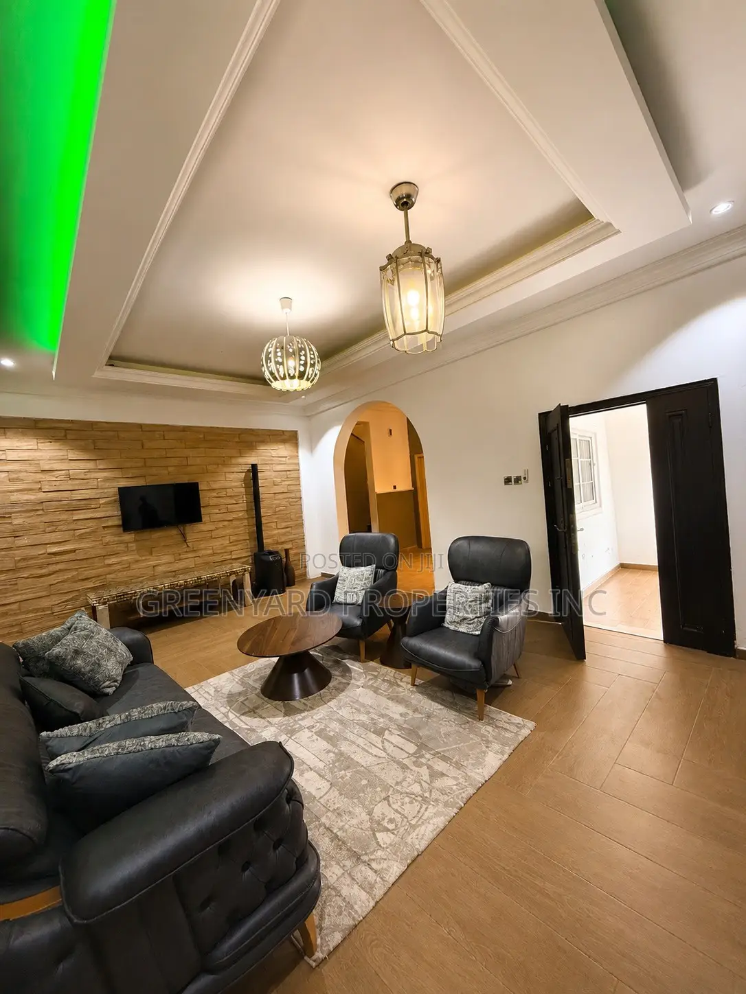Furnished 5bdrm House in American 🇺🇸 House, East Legon for sale in East Legon
