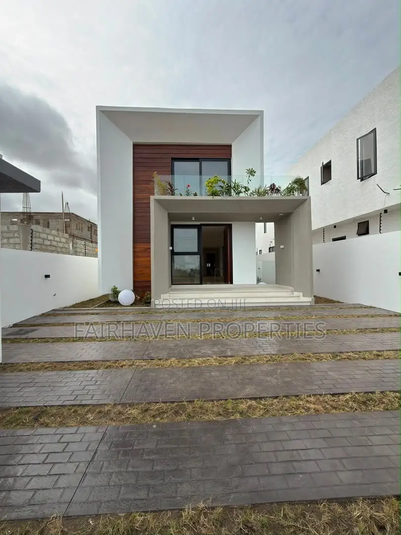 4bdrm House in East Legon Hills for sale in New Legon