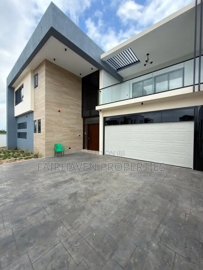 5bdrm House in East Legon for sale in East Legon