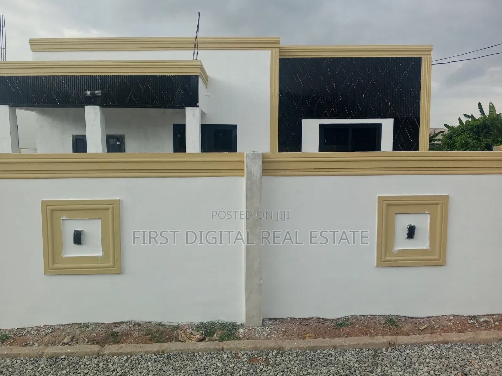 3 Bedroom for Sale in Kasoa Adade in New Market
