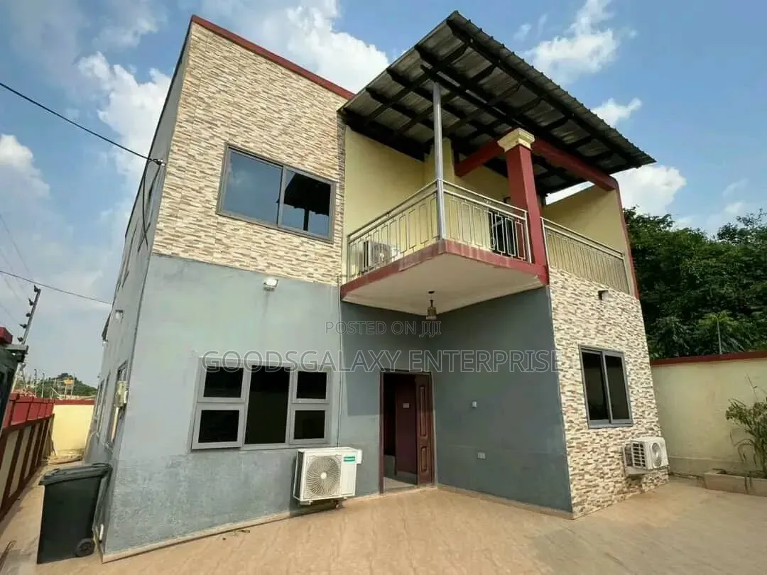 4bdrm House in Asokore Mampong Municipal for sale in Asokore Mampong Municipal