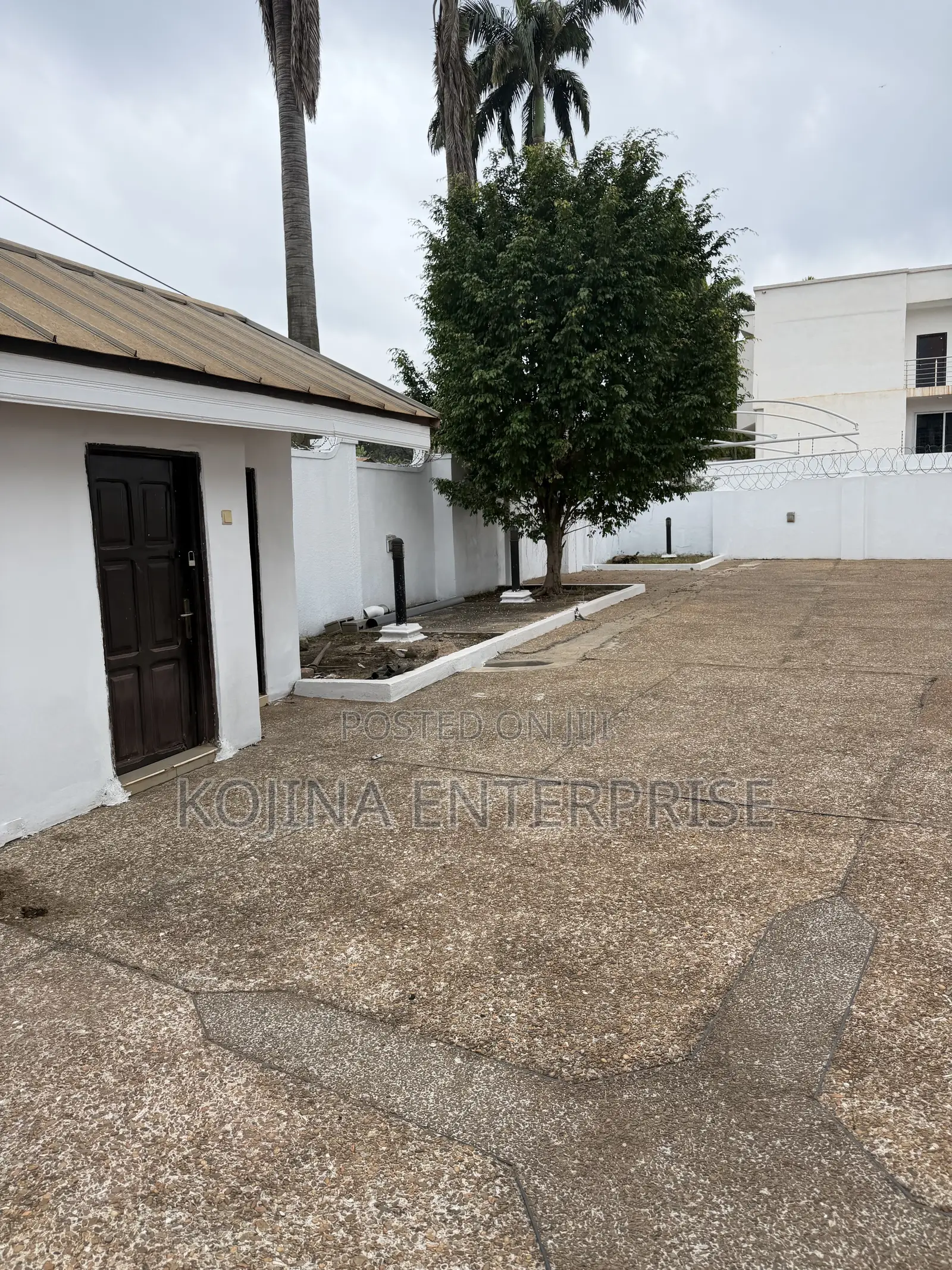 Furnished 6bdrm Mansion in Danyame ( Sammy, Kumasi Metropolitan in Kumasi Metropolitan
