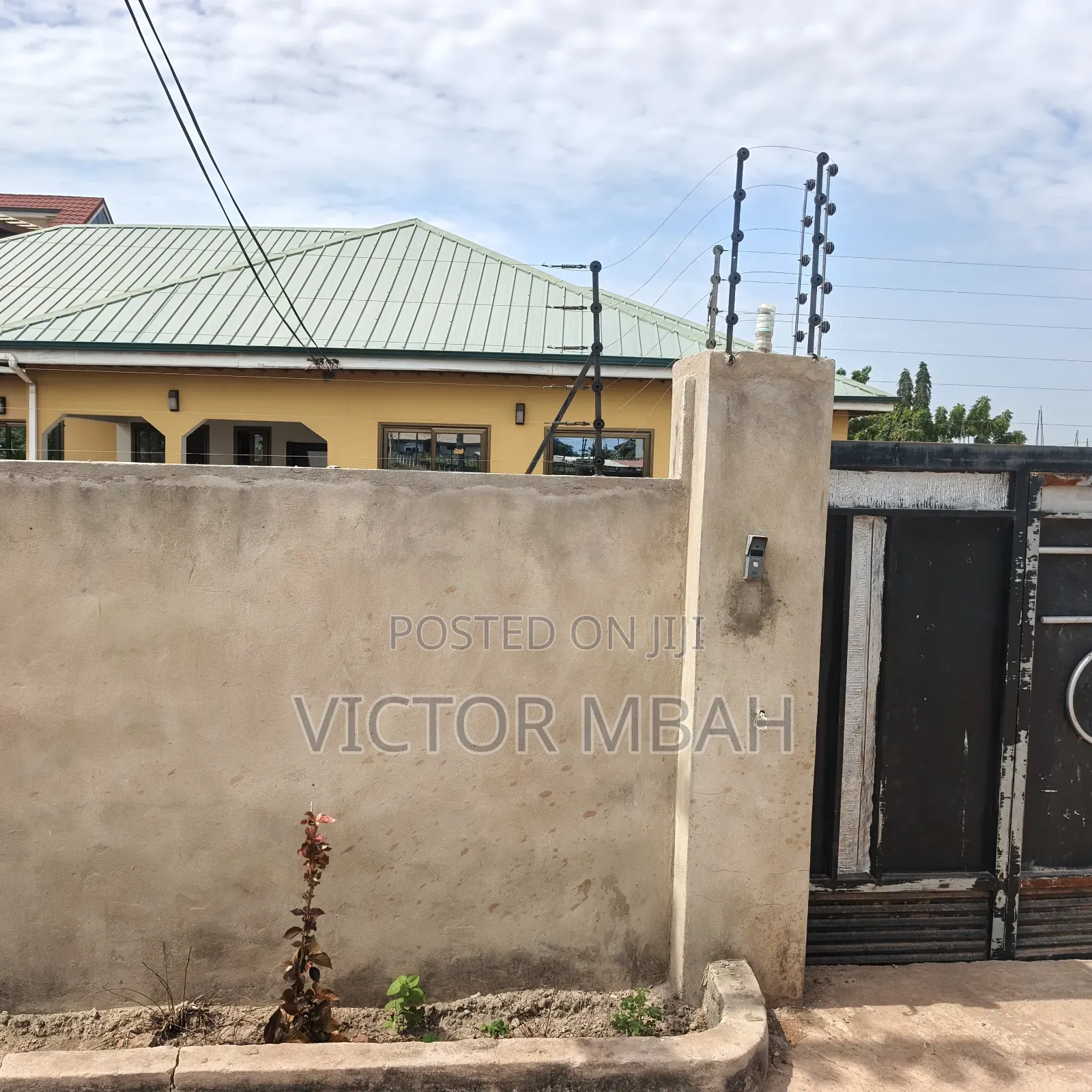 4bdrm Bungalow in Community 25 Tema for rent in Community 25