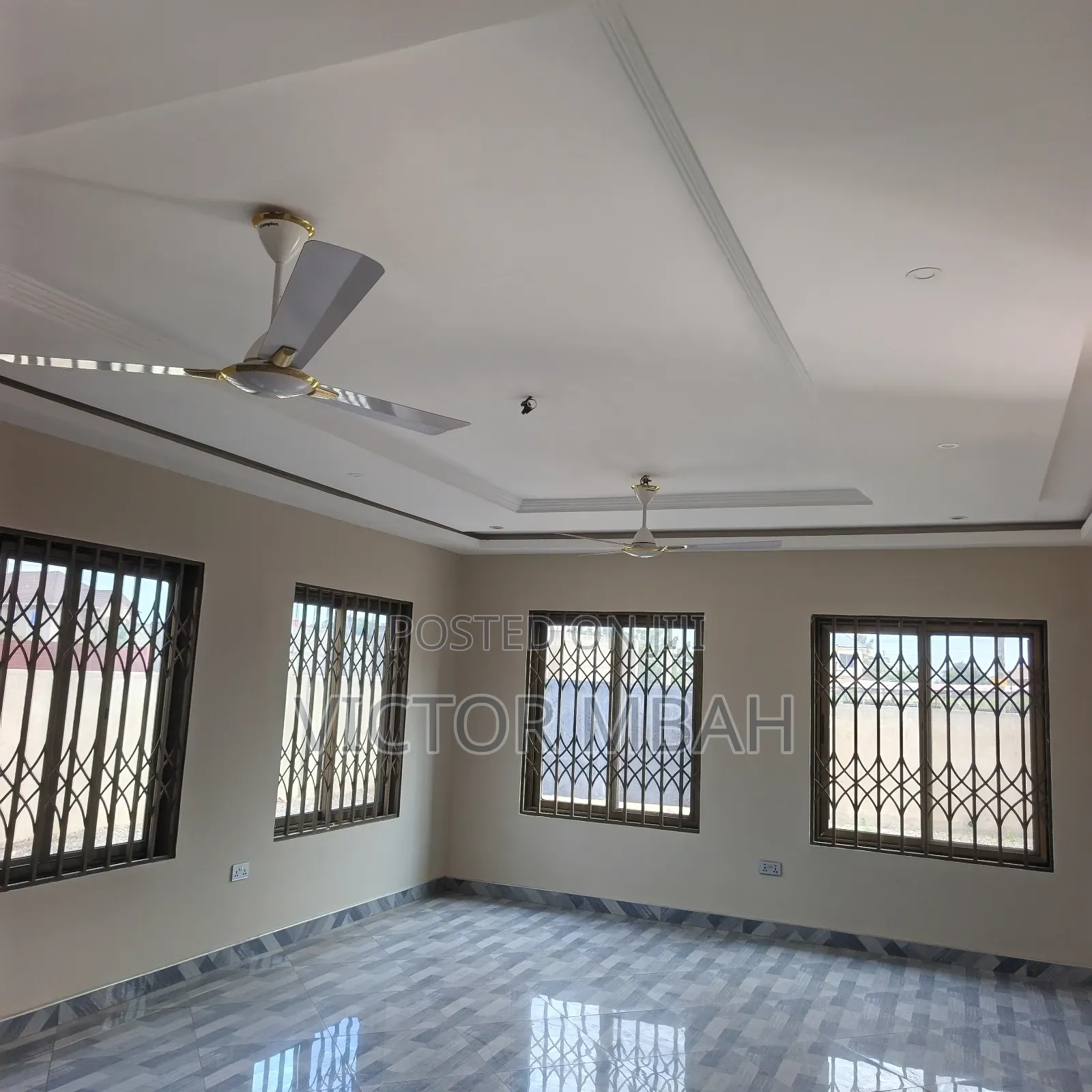 4bdrm Bungalow in Community 25 Tema for rent in Community 25