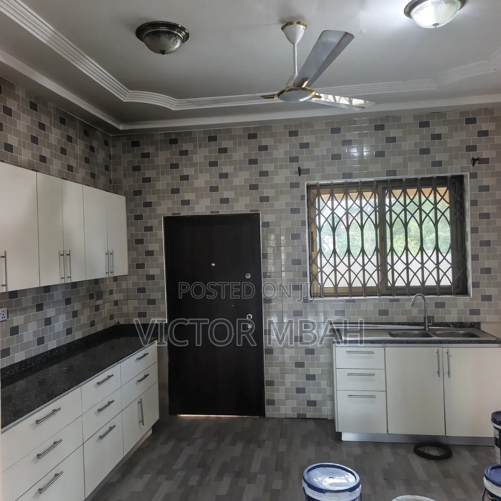 4bdrm Bungalow in Community 25 Tema for rent in Community 25