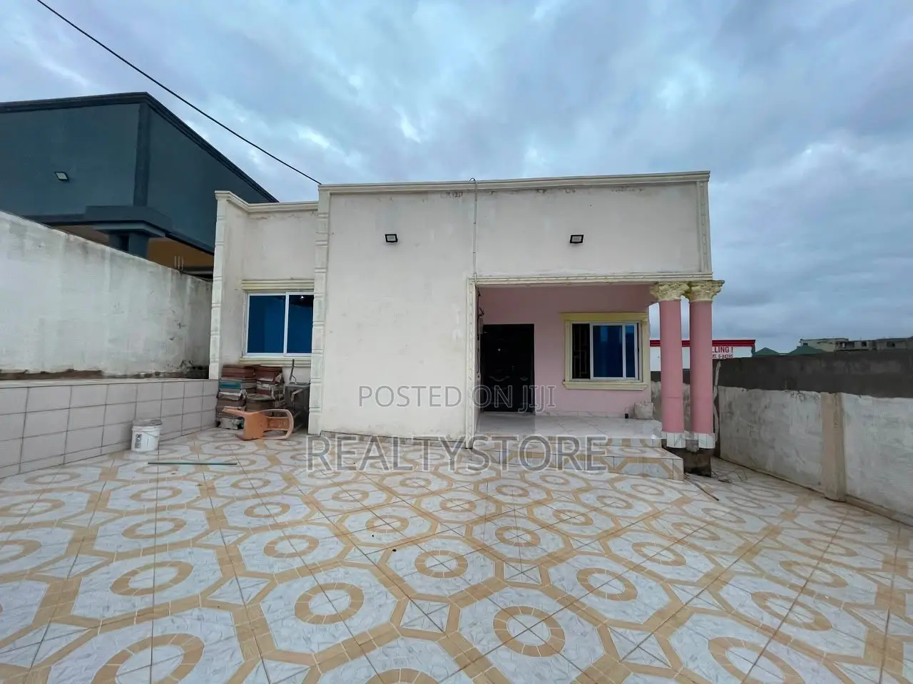 3bdrm House in Kwabenya, Accra Metropolitan for sale in Accra Metropolitan